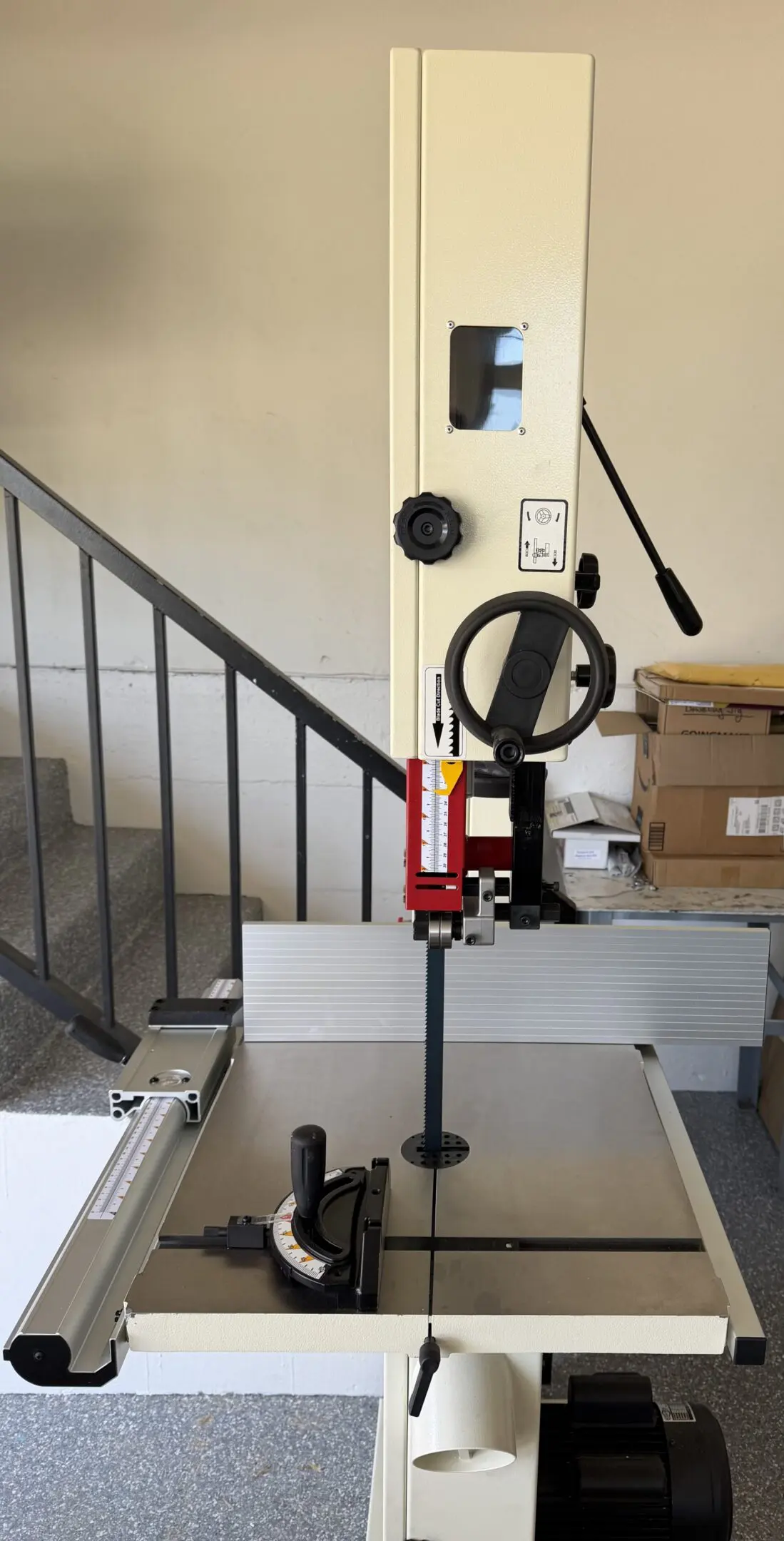 Vertical bandsaw machine in workshop
